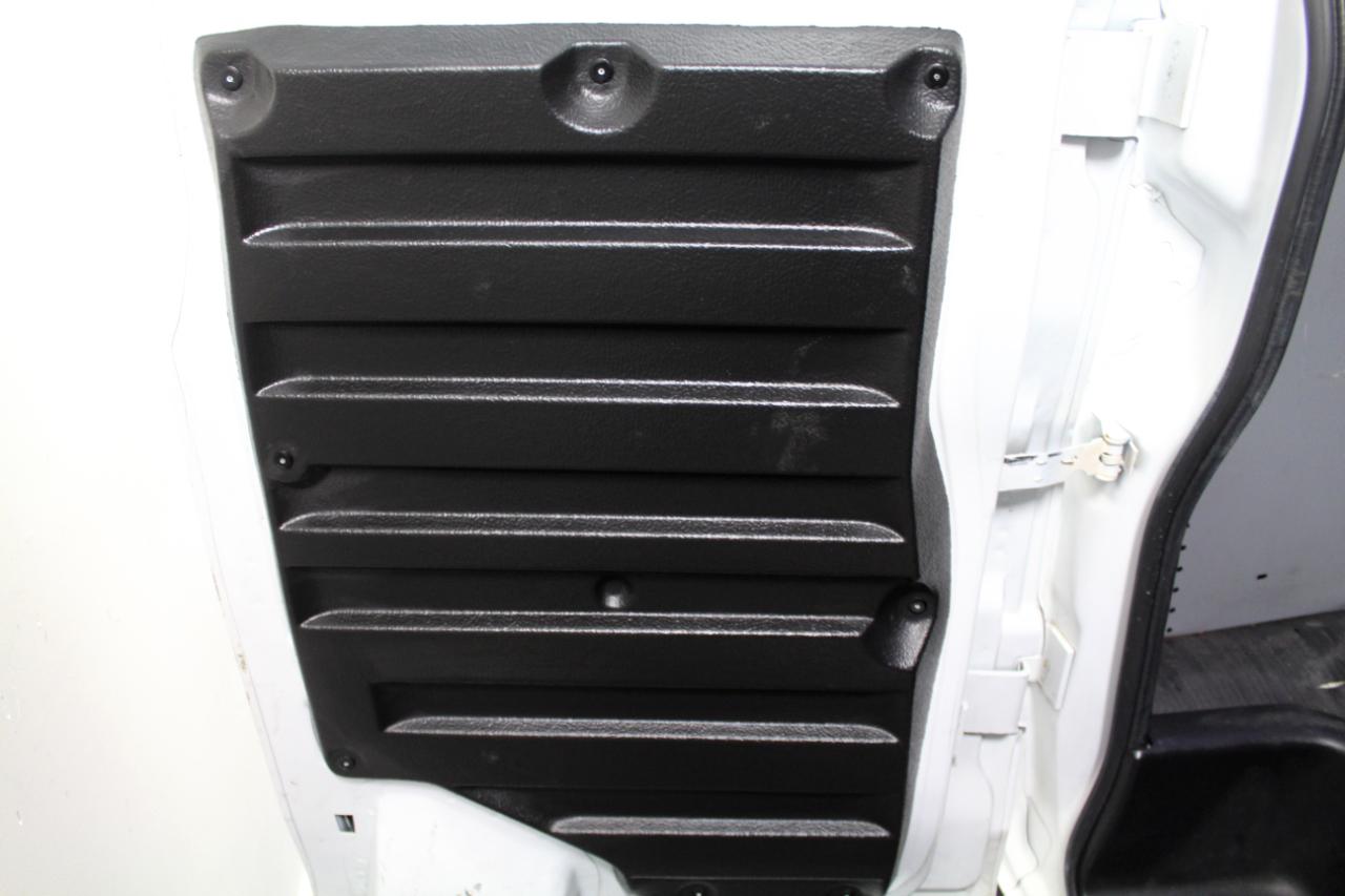Chevrolet Express Cargo Van RWD 2500 135" 2022