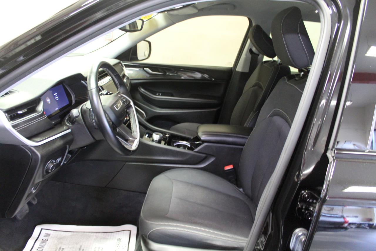Jeep Grand Cherokee L Laredo 4x4 2022