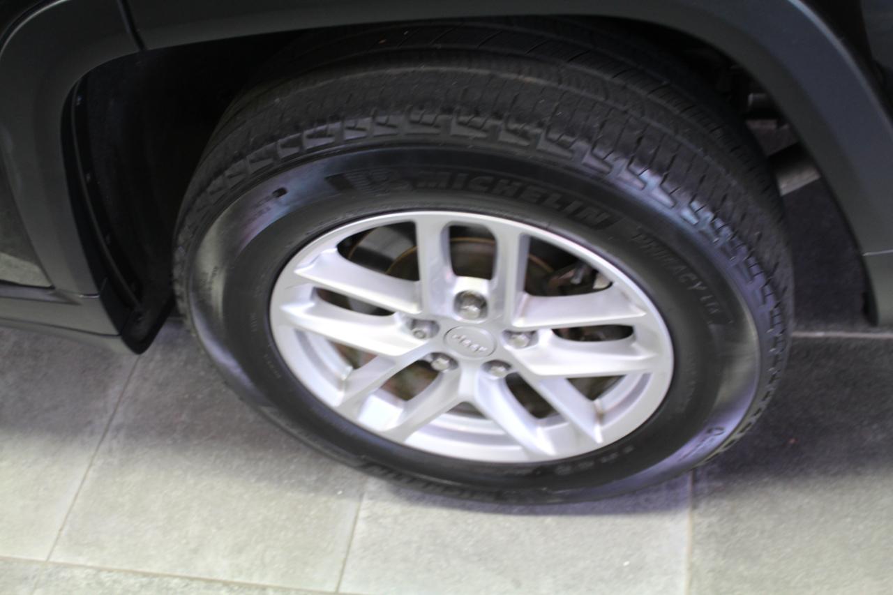 Jeep Grand Cherokee L Laredo 4x4 2022