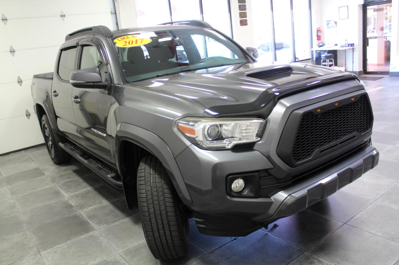 Toyota Tacoma TRD Sport Double Cab 5' Bed V6 4x4 AT (Natl) 2017