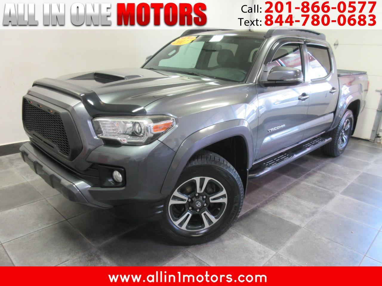 Toyota Tacoma TRD Sport Double Cab 5' Bed V6 4x4 AT (Natl) 2017