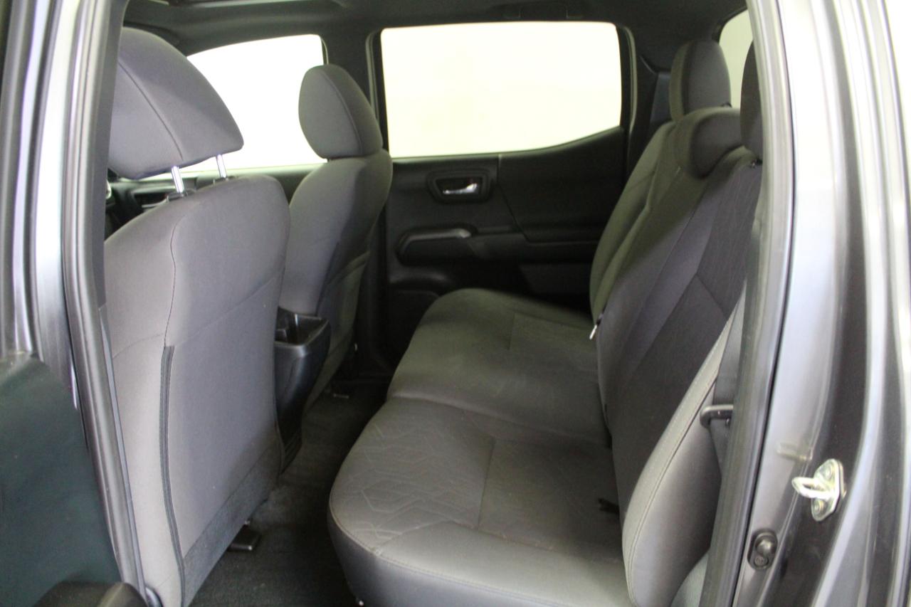 Toyota Tacoma TRD Sport Double Cab 5' Bed V6 4x4 AT (Natl) 2017