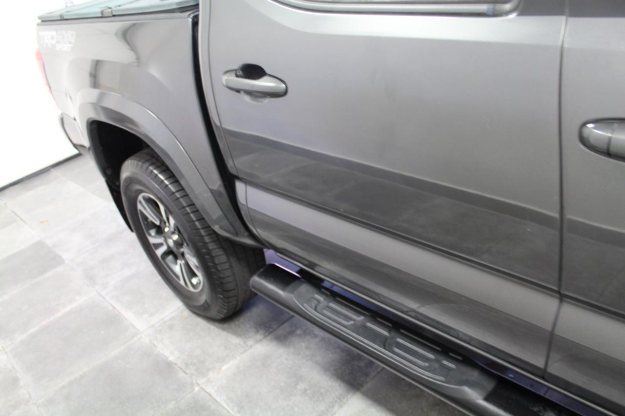 Toyota Tacoma TRD Sport Double Cab 5' Bed V6 4x4 AT (Natl) 2017