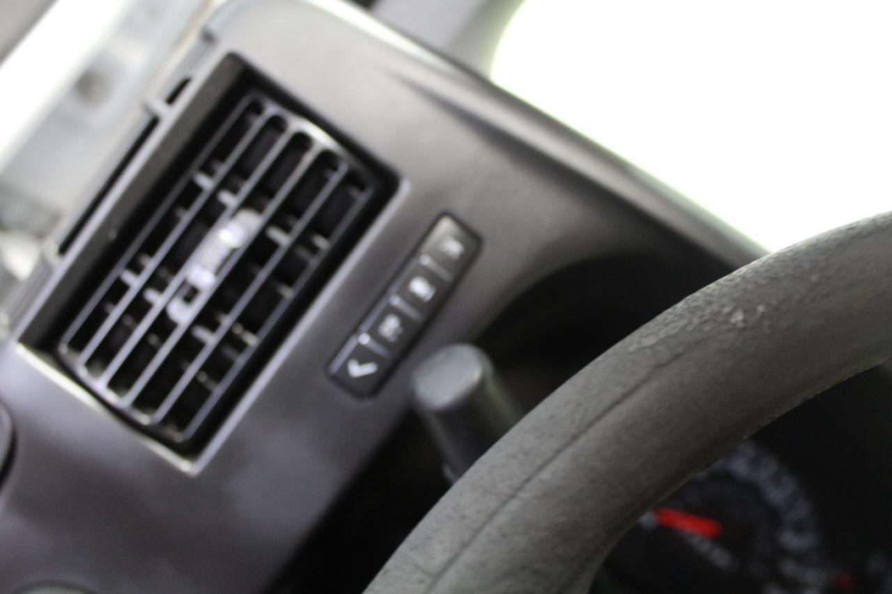 GMC Savana Cargo Van RWD 2500 135" 2016