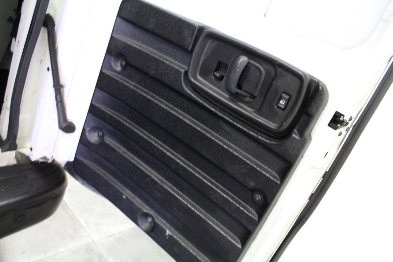 GMC Savana Cargo Van RWD 2500 135" 2016