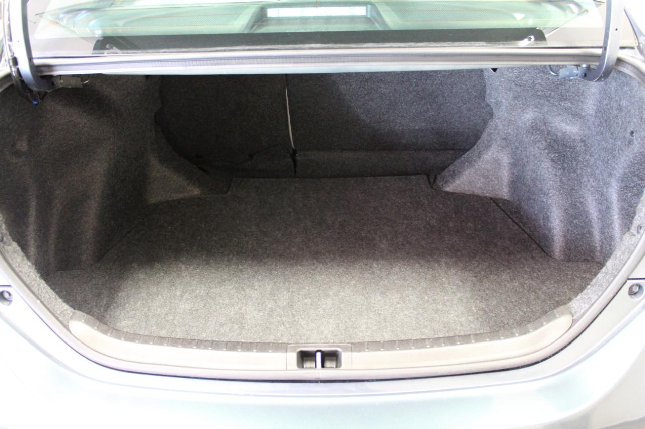 Toyota Corolla 4dr Sdn CVT LE (Natl) 2016