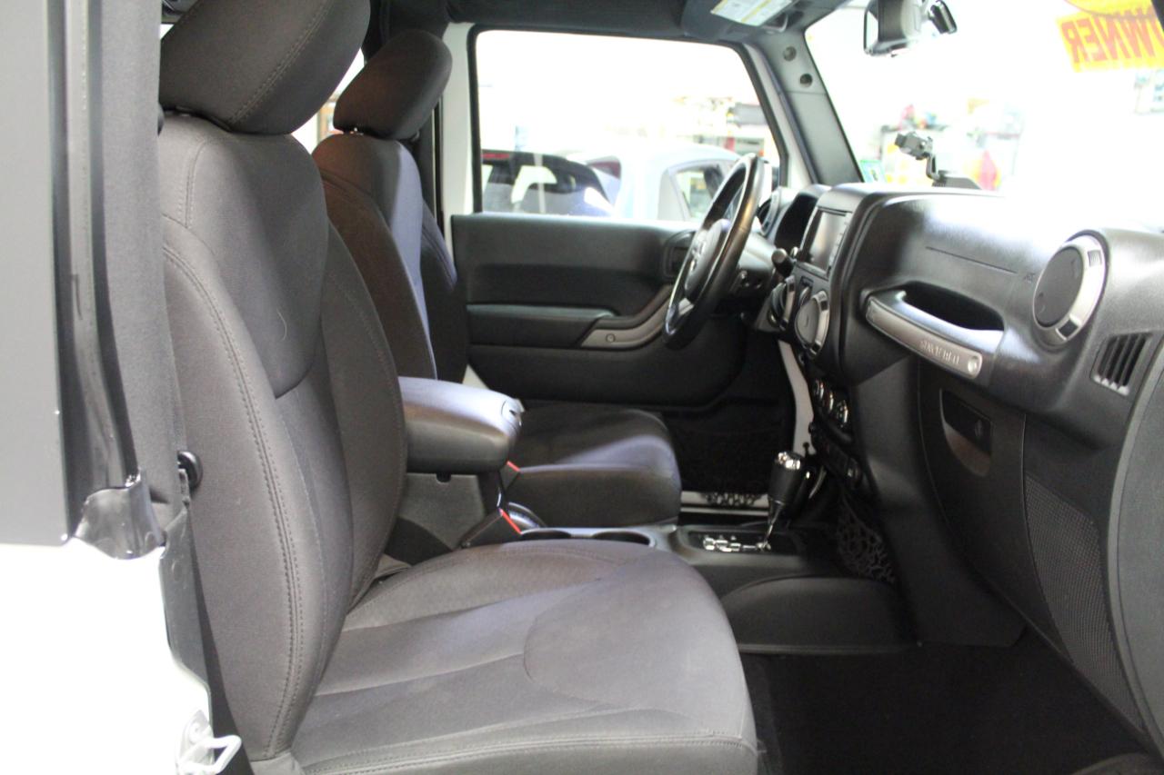 Jeep Wrangler 4WD 2dr Sport 2016