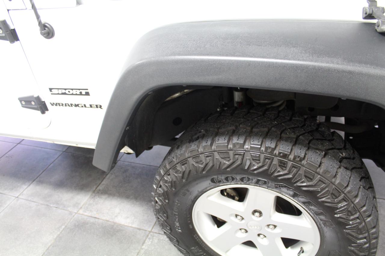 Jeep Wrangler 4WD 2dr Sport 2016
