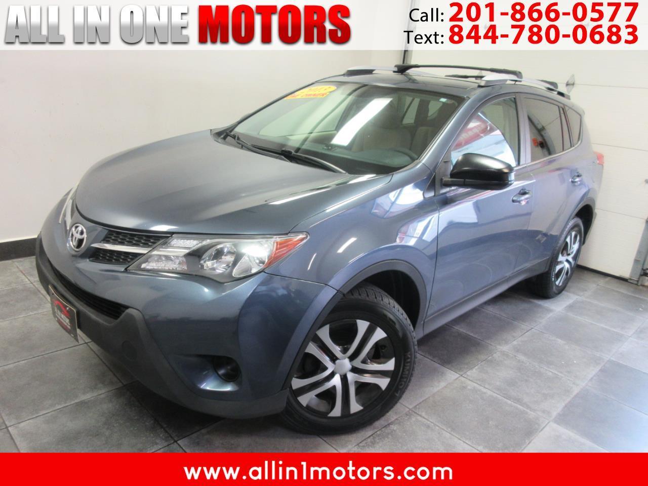 Toyota RAV4 AWD 4dr LE (Natl) 2013
