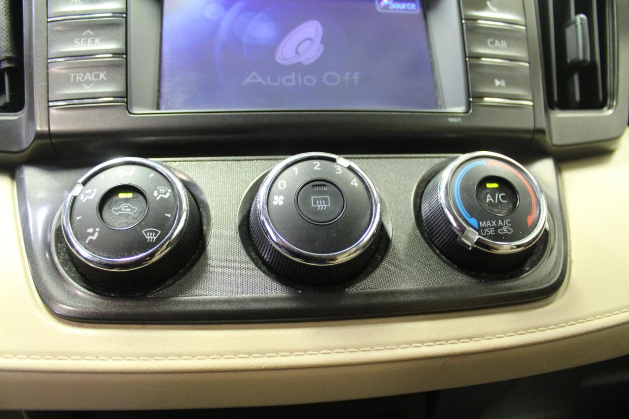 Toyota RAV4 AWD 4dr LE (Natl) 2013