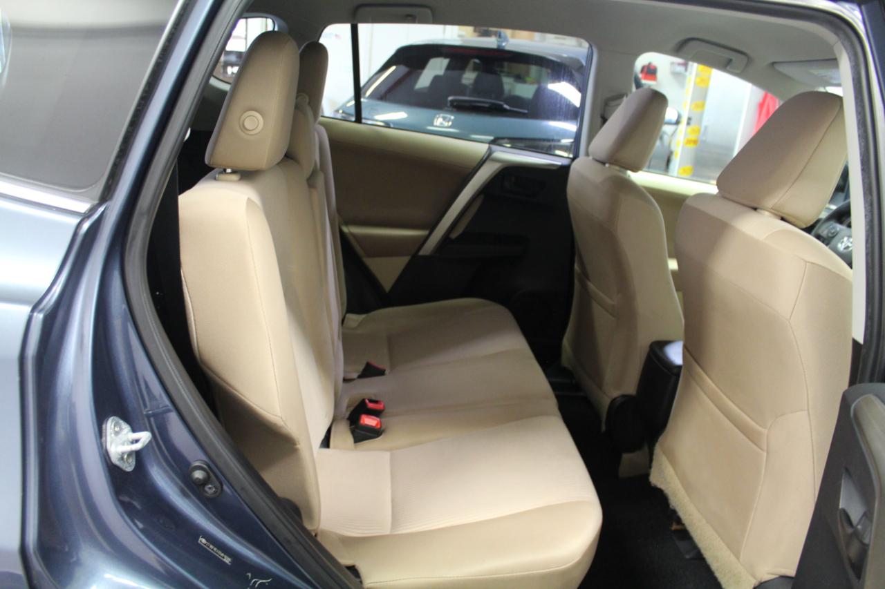 Toyota RAV4 AWD 4dr LE (Natl) 2013