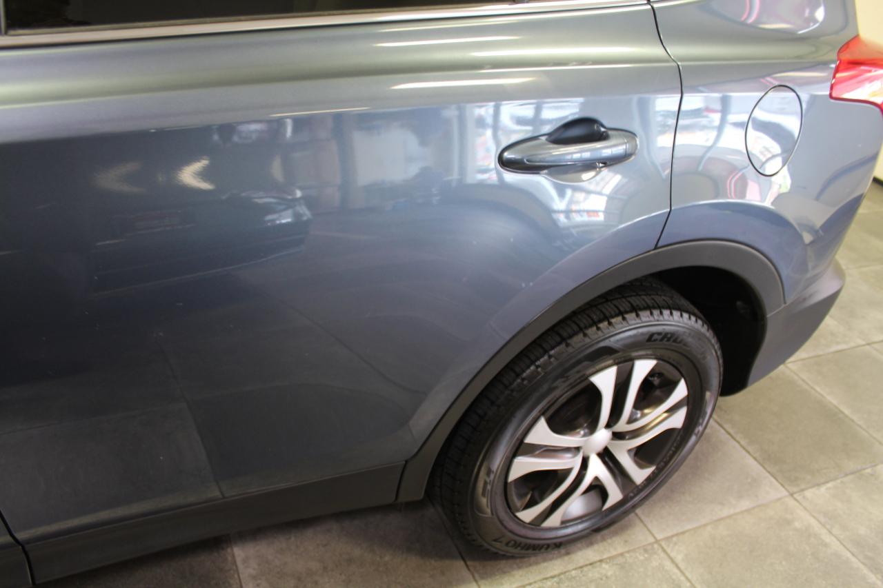 Toyota RAV4 AWD 4dr LE (Natl) 2013