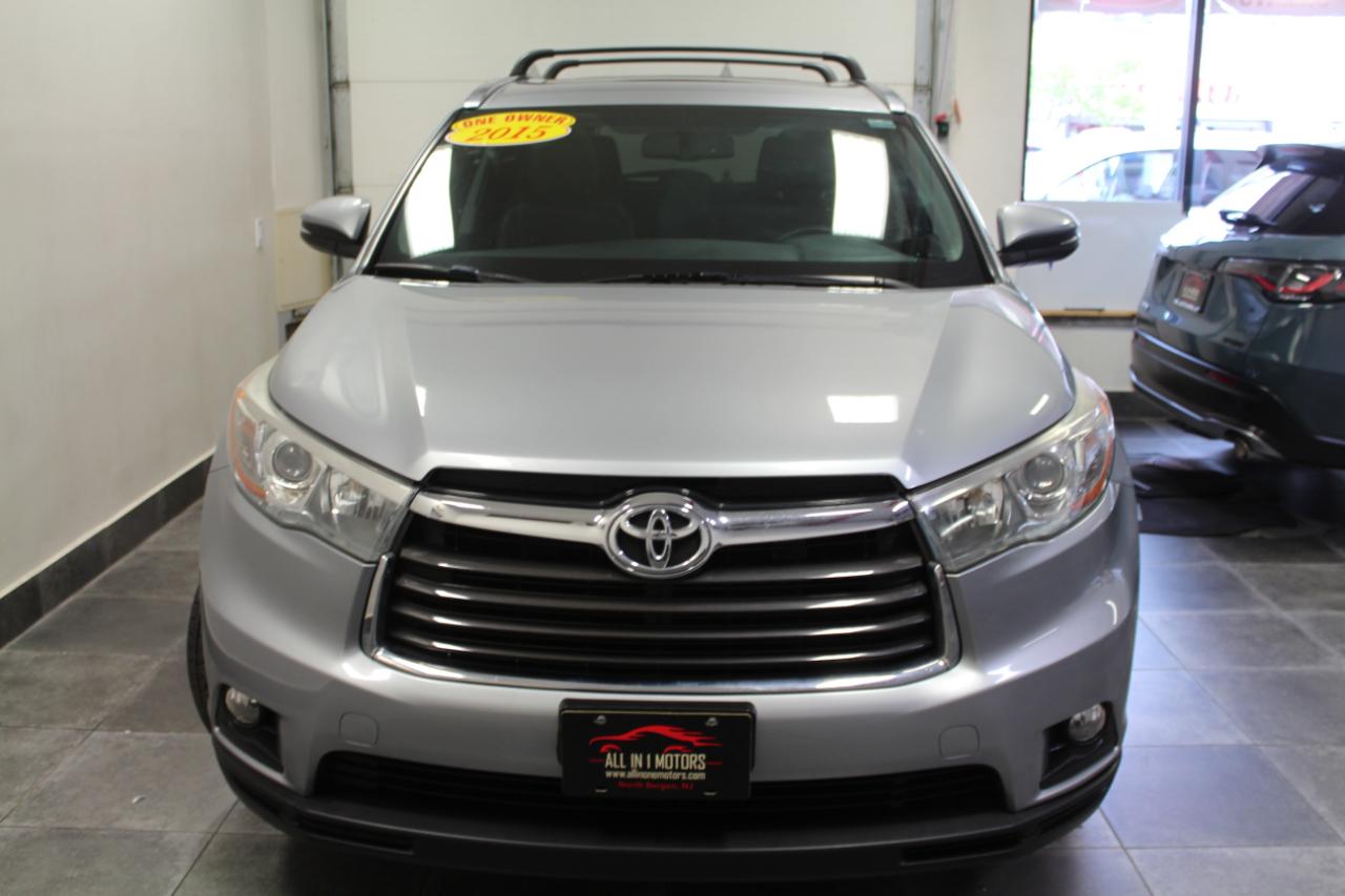 Toyota Highlander AWD 4dr V6 XLE (Natl) 2015