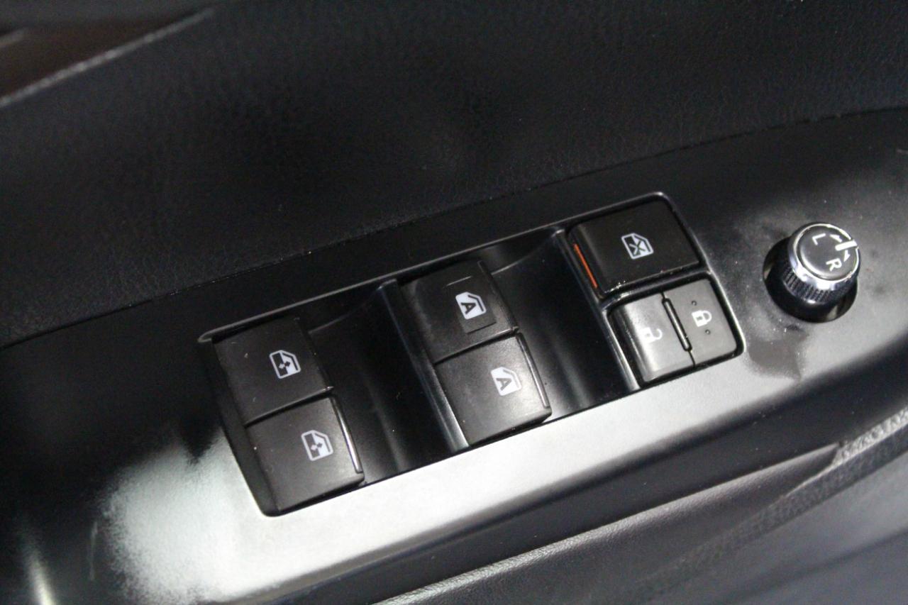 Toyota Highlander AWD 4dr V6 XLE (Natl) 2015