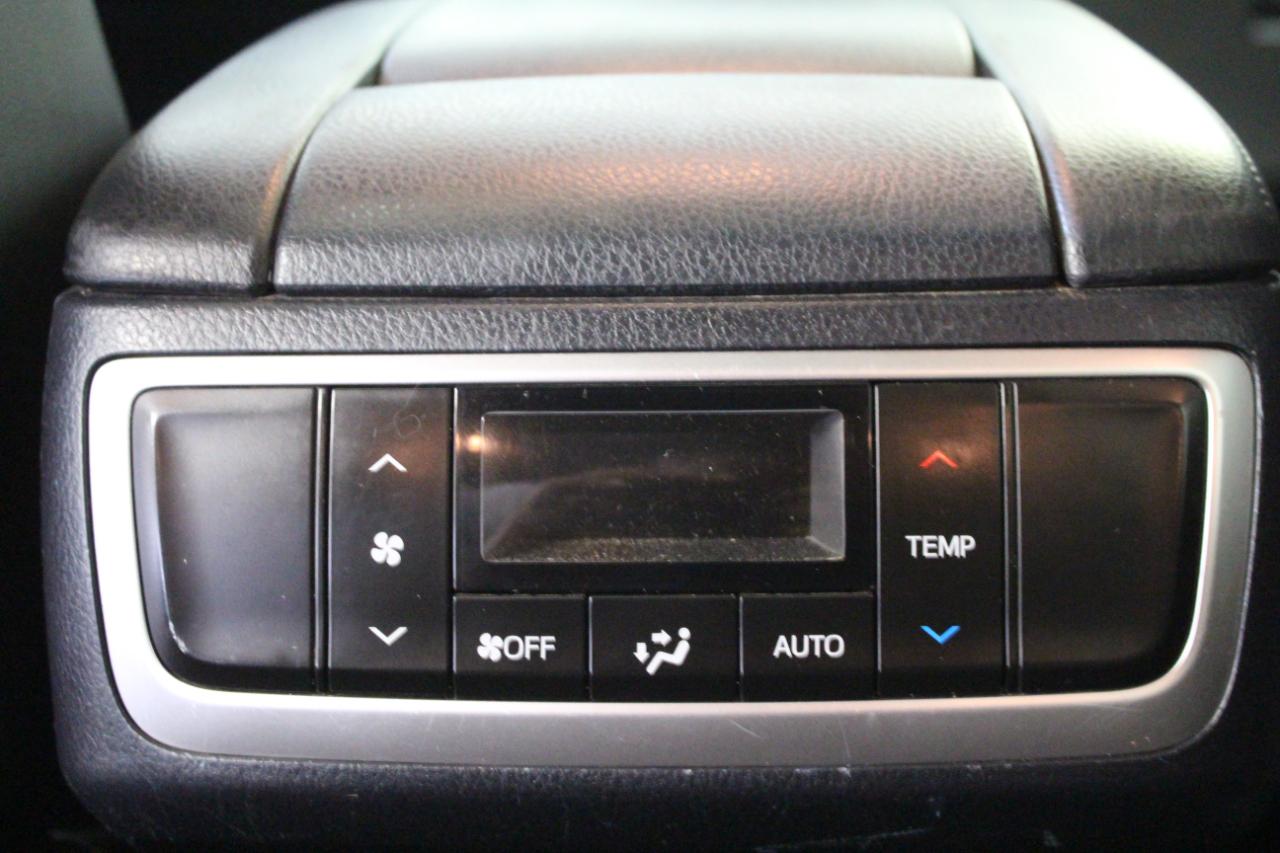 Toyota Highlander AWD 4dr V6 XLE (Natl) 2015