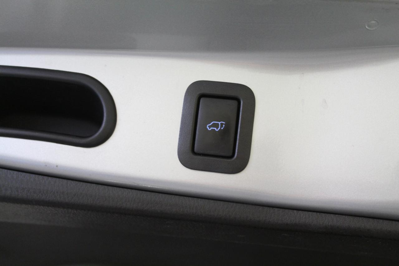 Toyota Highlander AWD 4dr V6 XLE (Natl) 2015