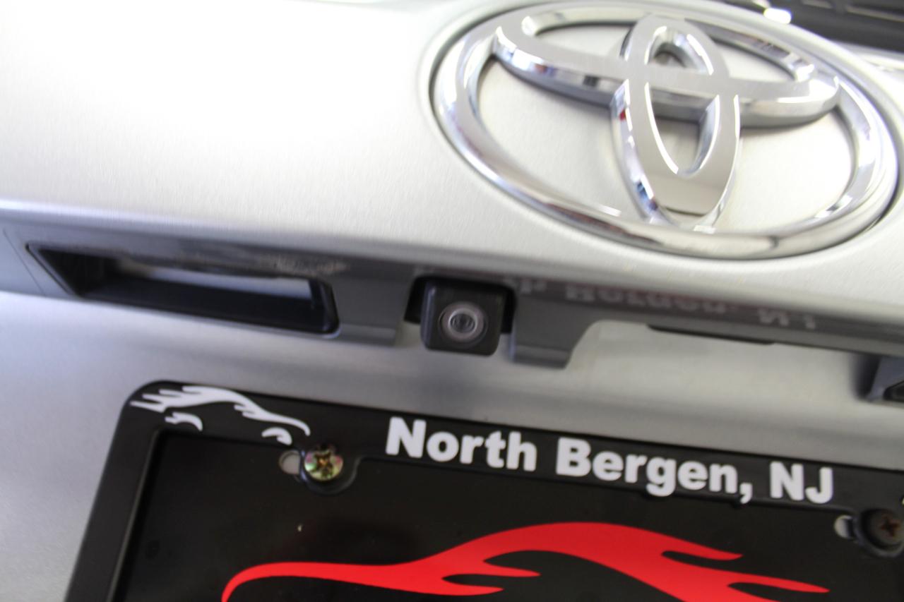 Toyota Highlander AWD 4dr V6 XLE (Natl) 2015