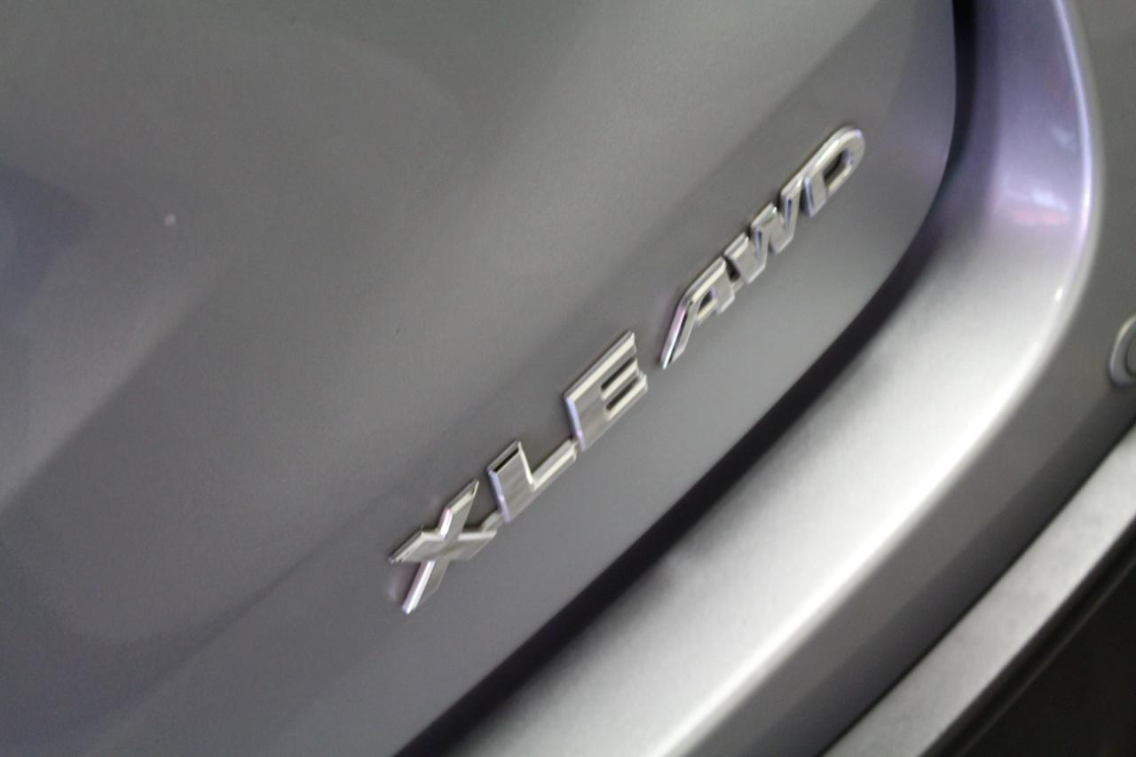 Toyota Highlander AWD 4dr V6 XLE (Natl) 2015