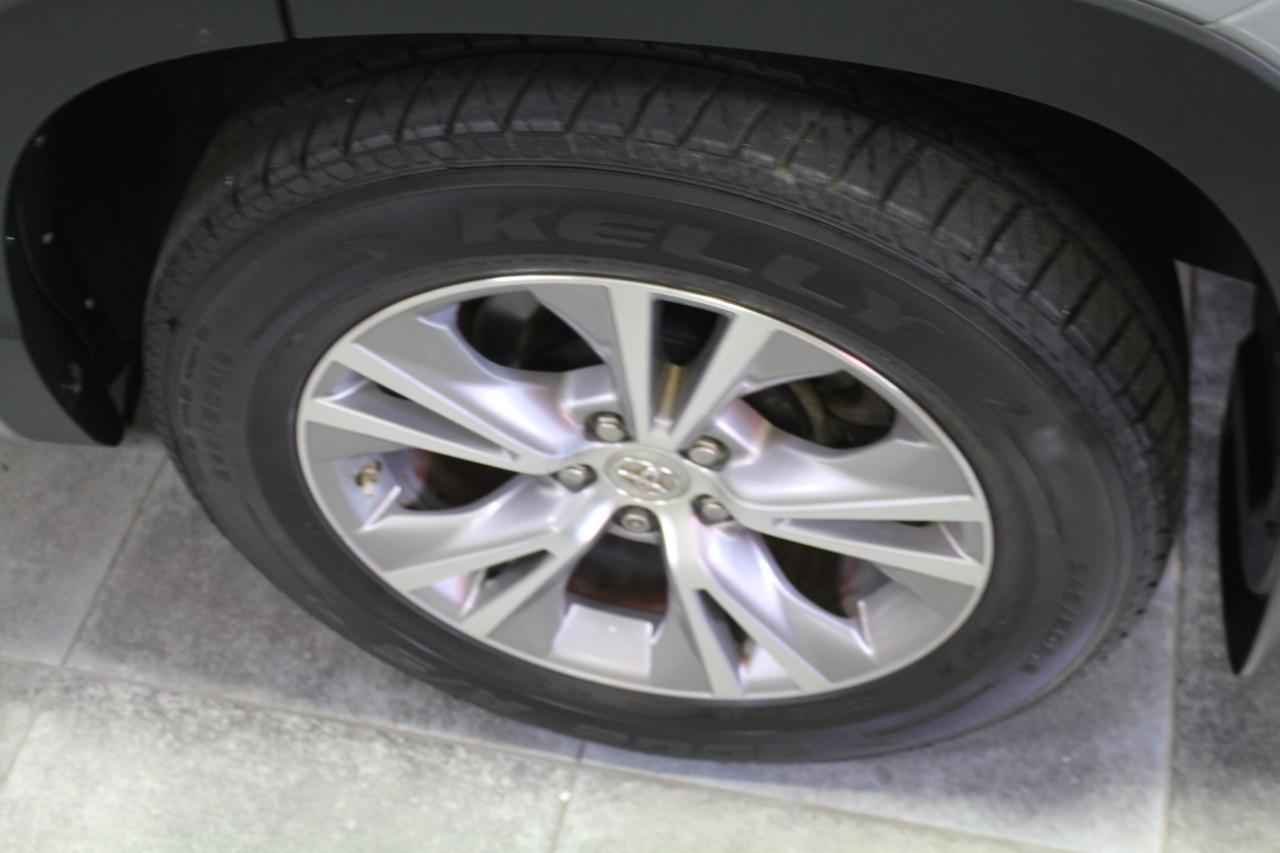 Toyota Highlander AWD 4dr V6 XLE (Natl) 2015