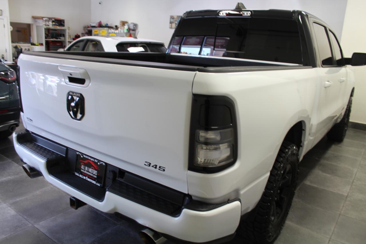 RAM 1500 Big Horn 4x4 Crew Cab 5'7" Box 2020
