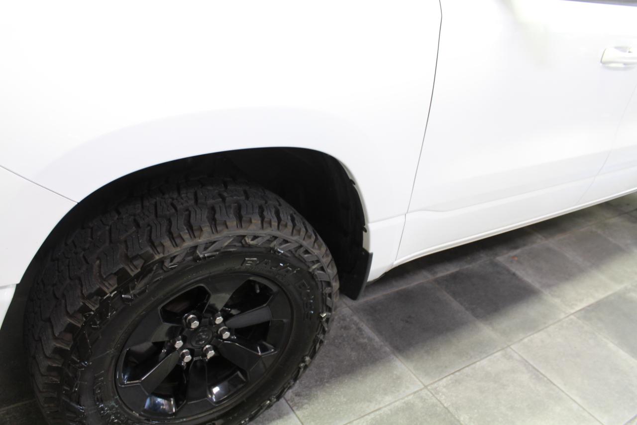 RAM 1500 Big Horn 4x4 Crew Cab 5'7" Box 2020