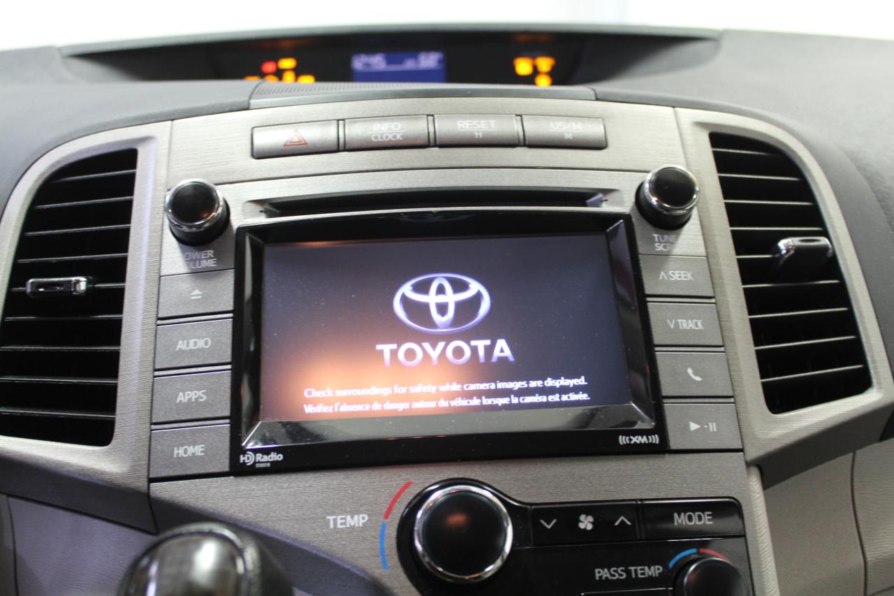Toyota Venza 4dr Wgn I4 AWD XLE (Natl) 2015