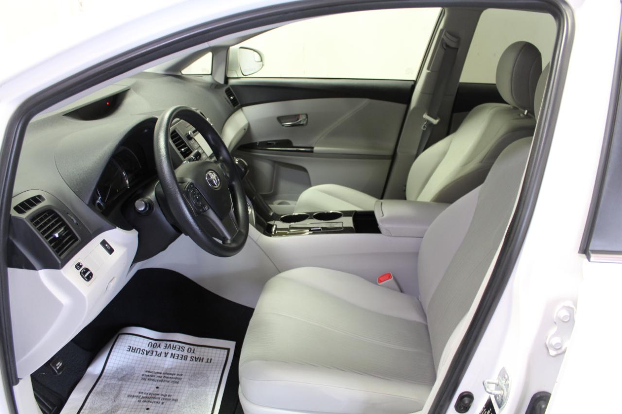 Toyota Venza 4dr Wgn I4 AWD XLE (Natl) 2015