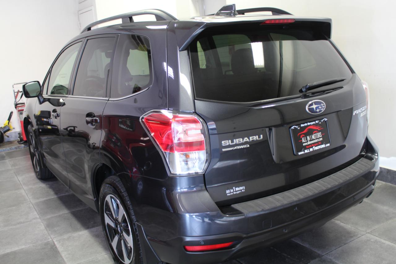 Subaru Forester 2.5i Limited CVT 2017