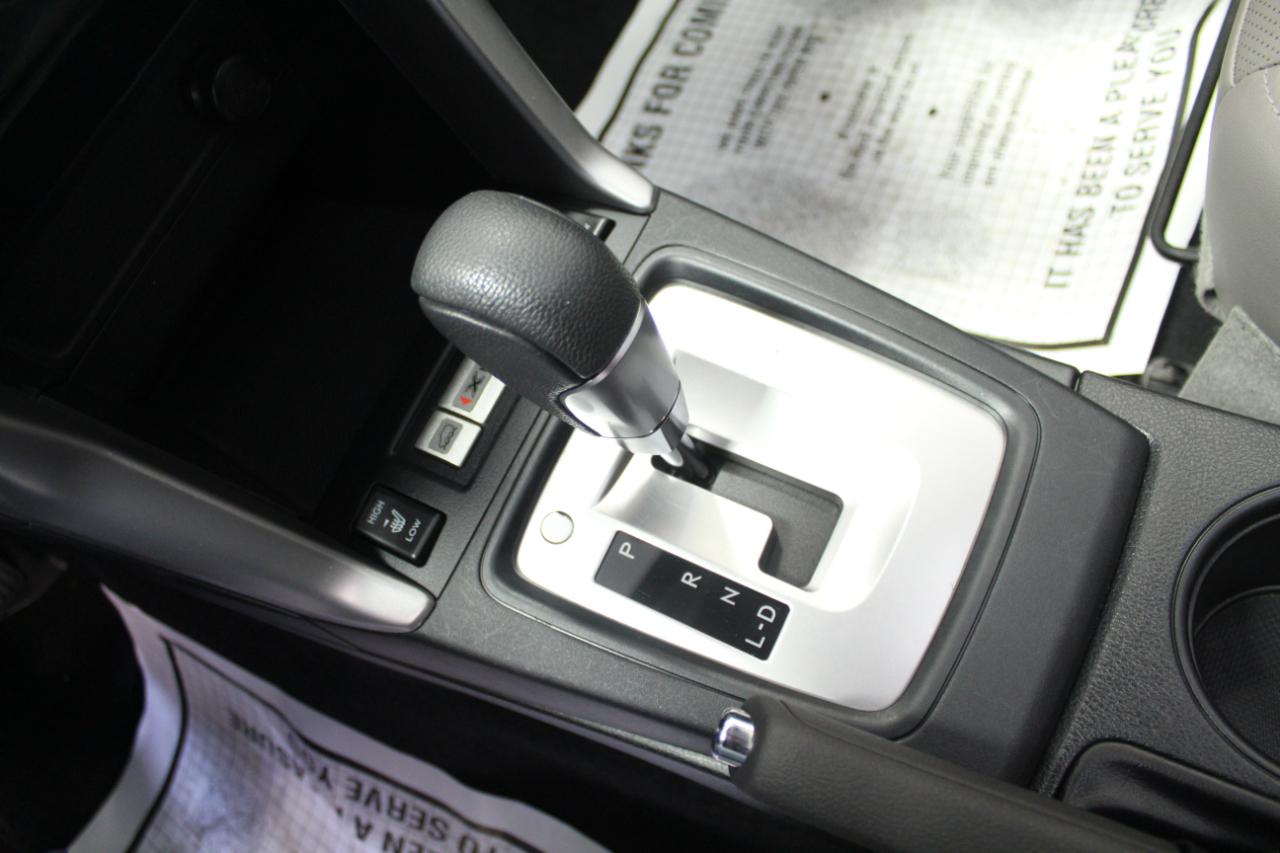 Subaru Forester 2.5i Limited CVT 2017