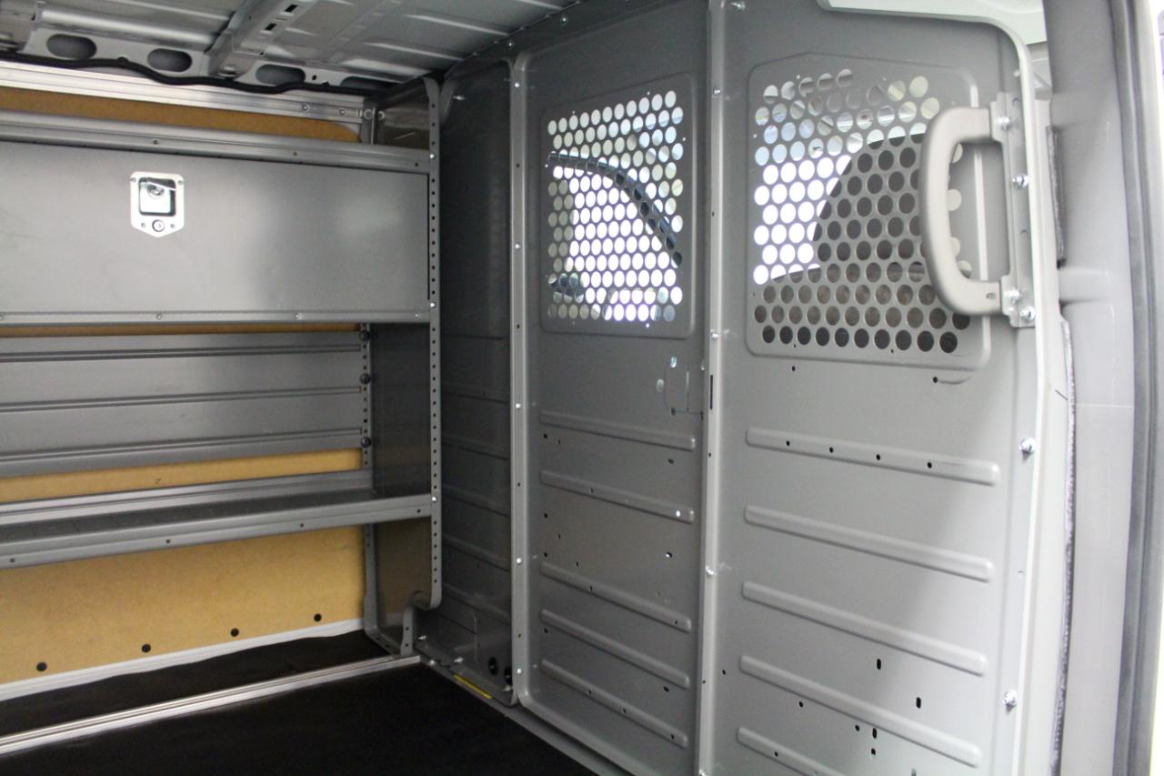Nissan NV Cargo NV1500 Standard Roof V6 SV 2020