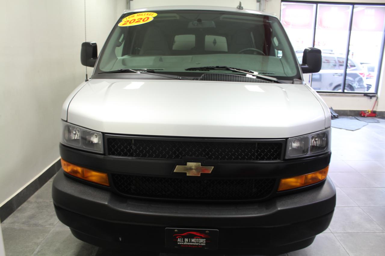 Chevrolet Express Passenger RWD 3500 155" LS 2020