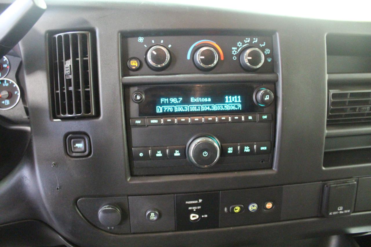 Chevrolet Express Passenger RWD 3500 155" LS 2020