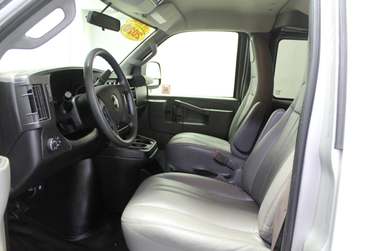 Chevrolet Express Passenger RWD 3500 155" LS 2020