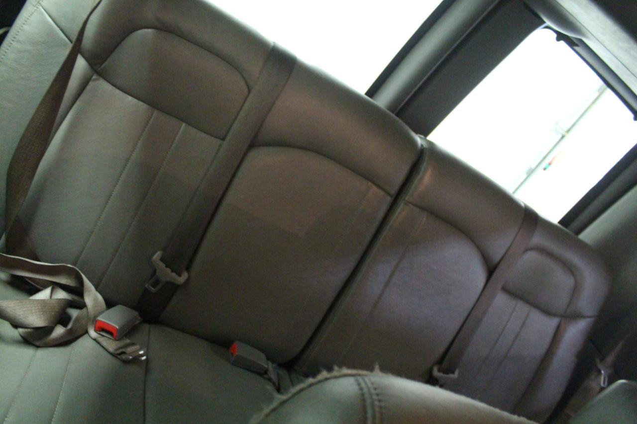 Chevrolet Express Passenger RWD 3500 155" LS 2020