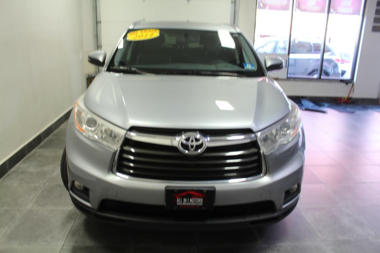 Toyota Highlander AWD 4dr V6 XLE (Natl) 2014
