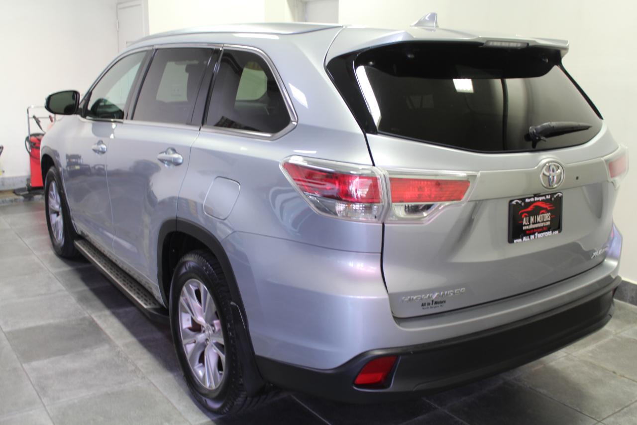 Toyota Highlander AWD 4dr V6 XLE (Natl) 2014