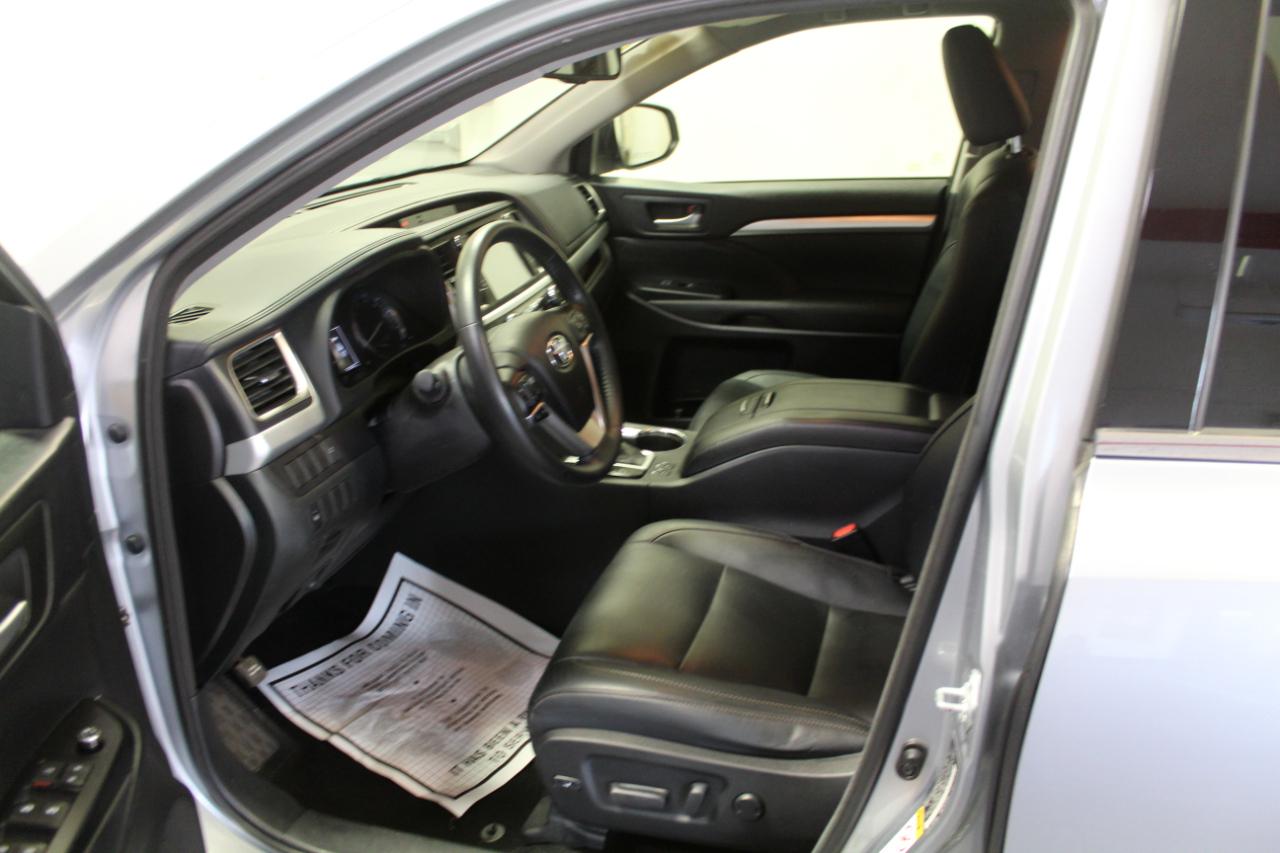 Toyota Highlander AWD 4dr V6 XLE (Natl) 2014