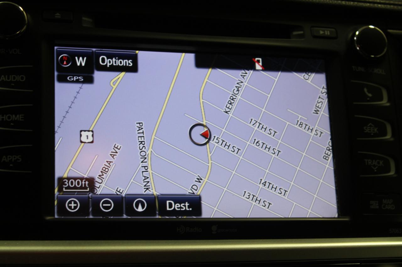 Toyota Highlander AWD 4dr V6 XLE (Natl) 2014