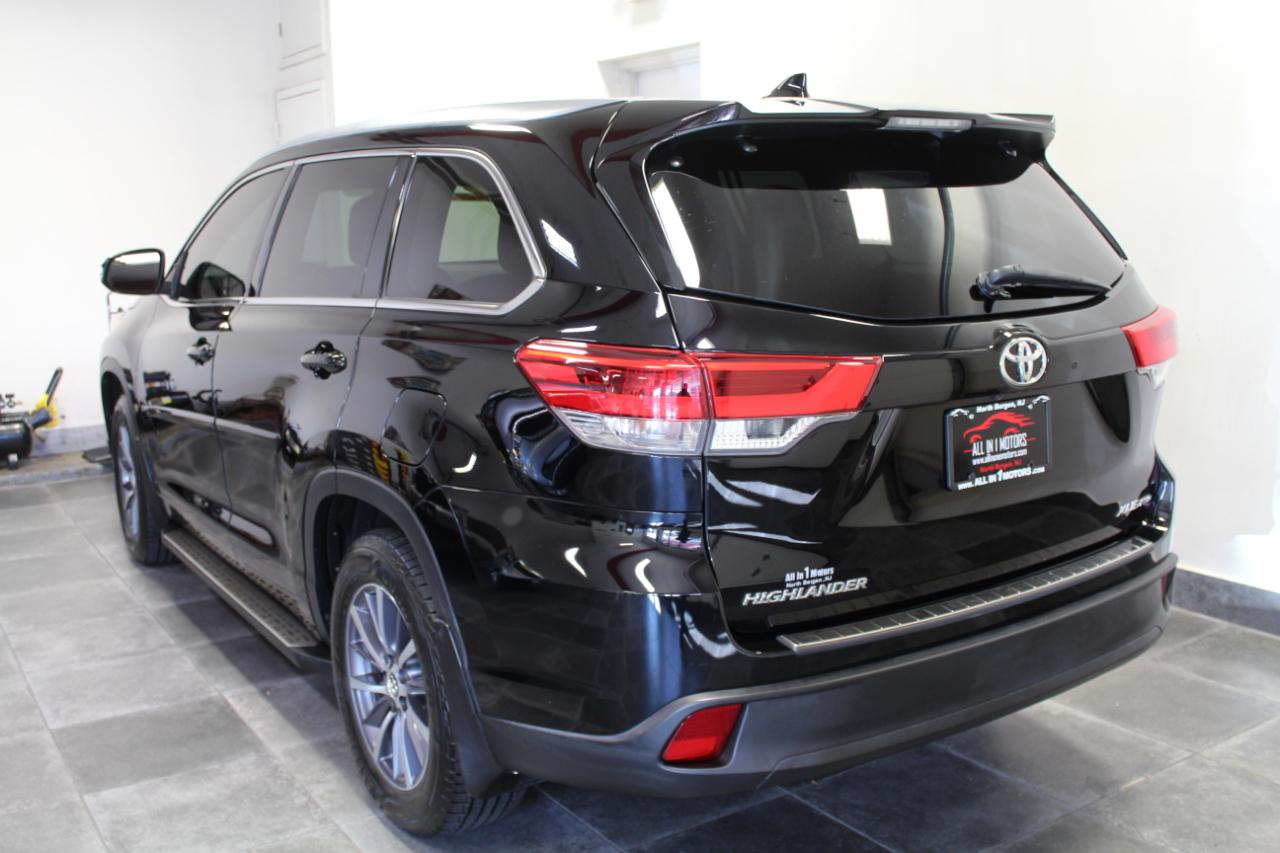 Toyota Highlander XLE V6 AWD (Natl) 2018