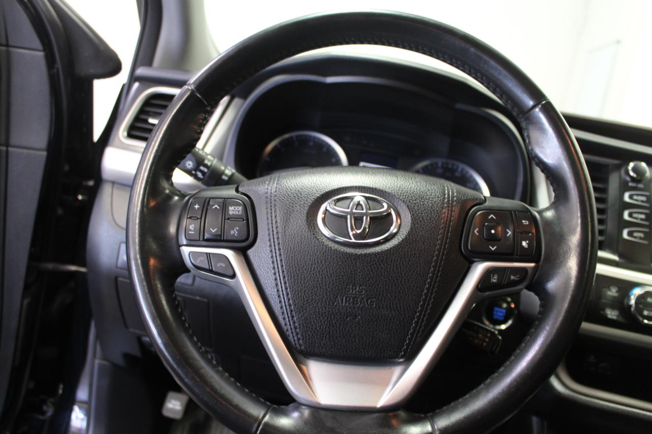 Toyota Highlander XLE V6 AWD (Natl) 2018