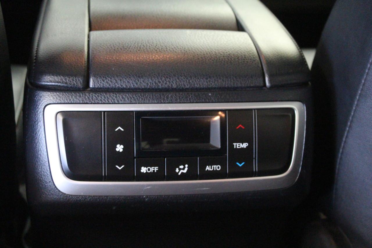 Toyota Highlander XLE V6 AWD (Natl) 2018