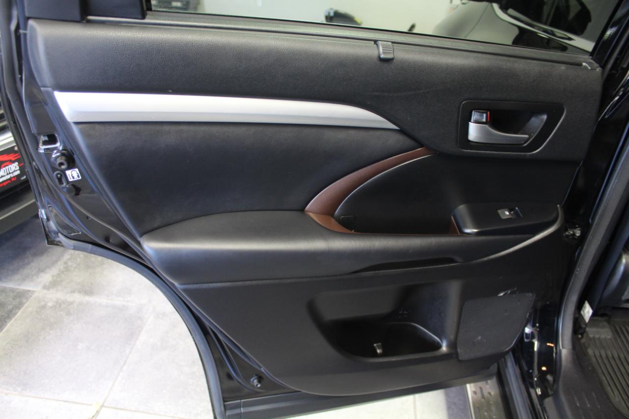 Toyota Highlander XLE V6 AWD (Natl) 2018