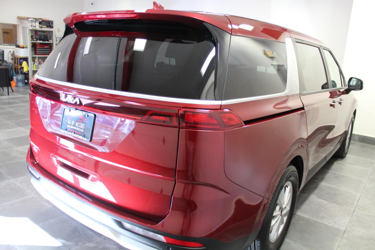 Kia Carnival LX FWD w/Seat Pkg 2024