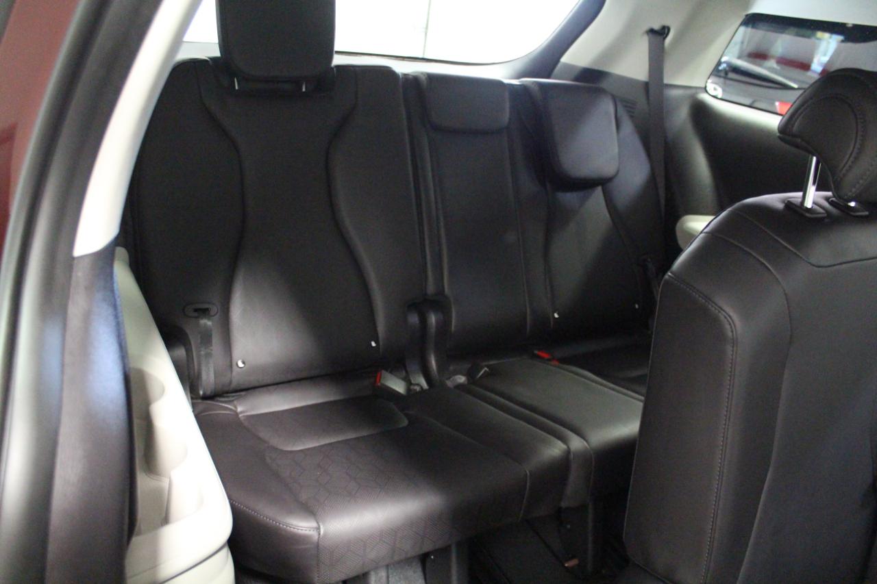 Kia Carnival LX FWD w/Seat Pkg 2024