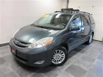 2010 Toyota Sienna 5dr 7-Pass Van XLE AWD (Natl)
