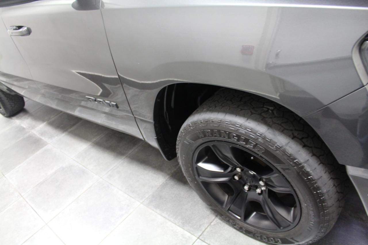 RAM 1500 Big Horn 4x4 Crew Cab 5'7" Box 2022