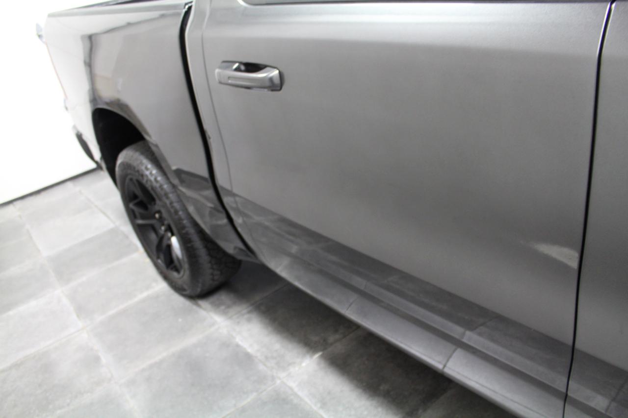 RAM 1500 Big Horn 4x4 Crew Cab 5'7" Box 2022