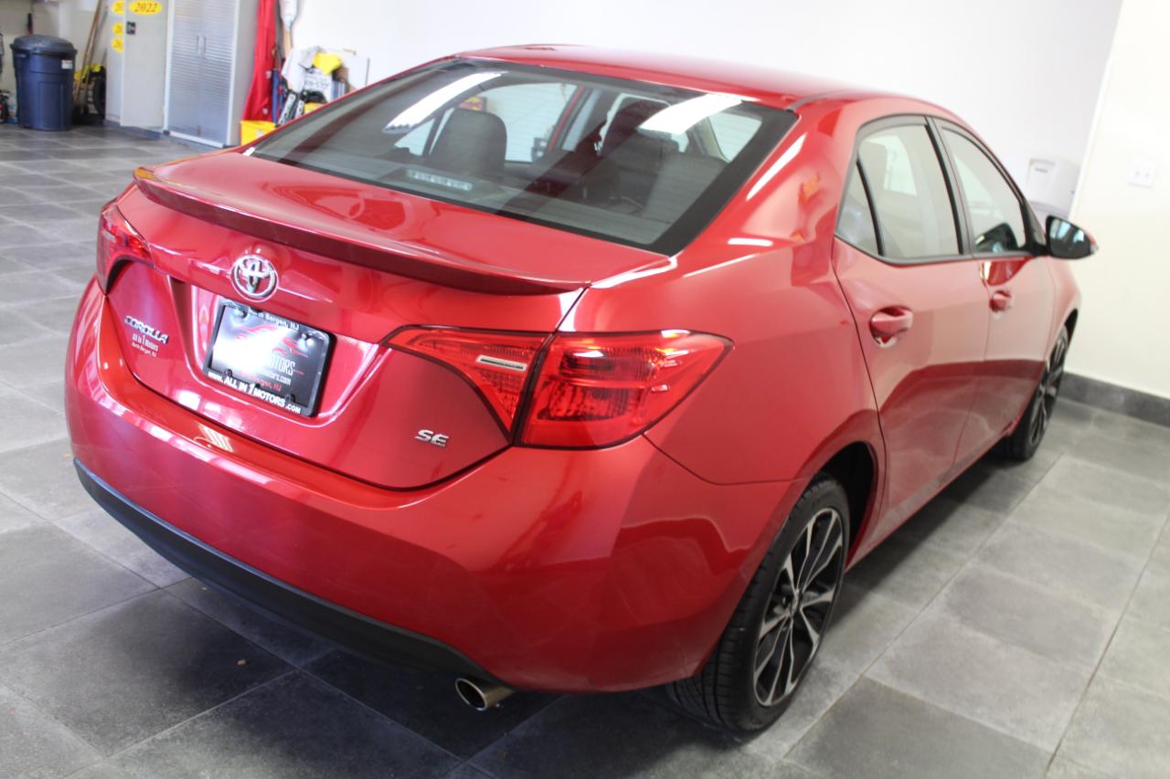 Toyota Corolla SE CVT (Natl) 2017