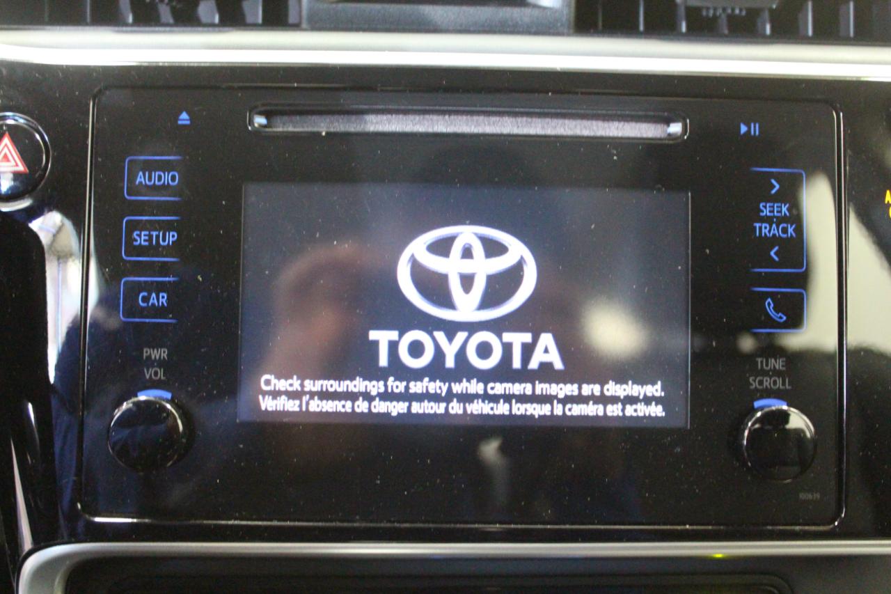 Toyota Corolla SE CVT (Natl) 2017
