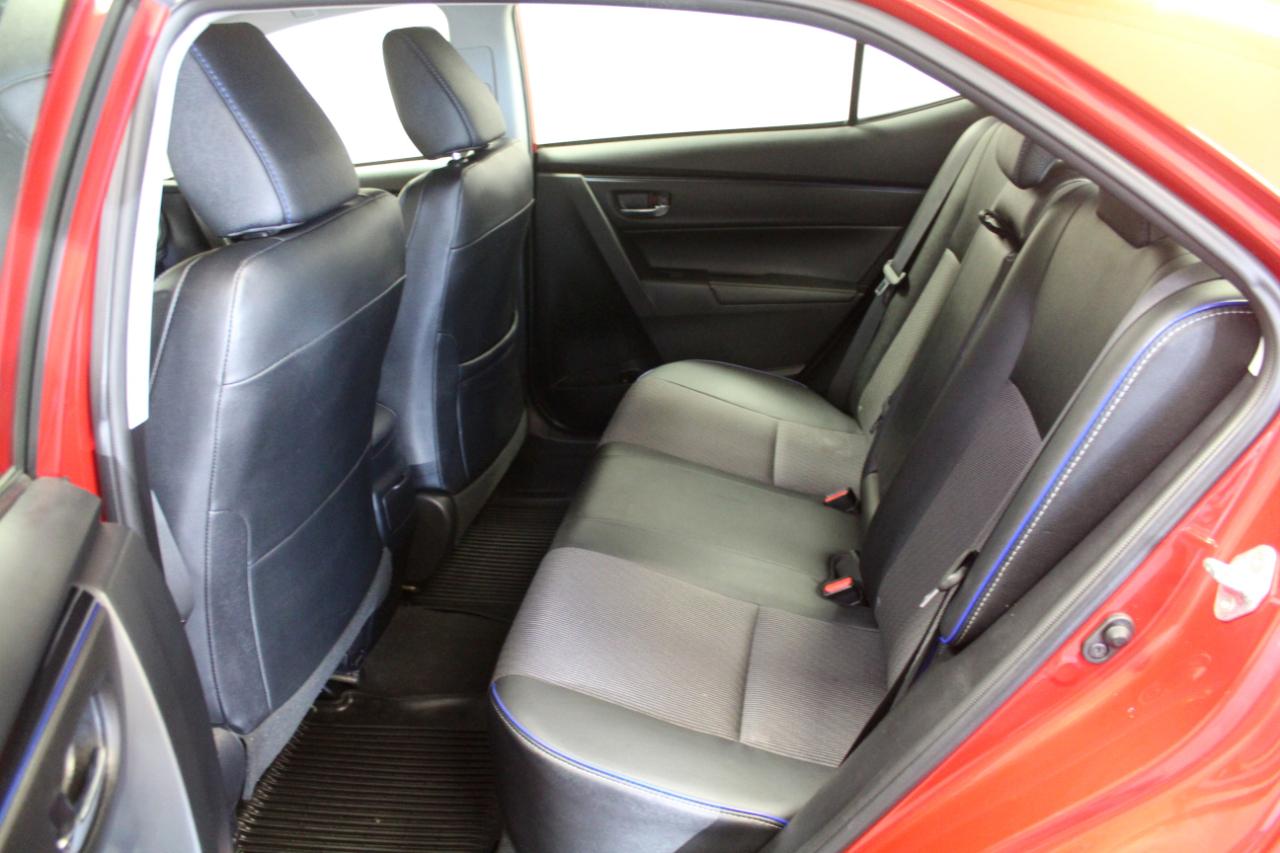 Toyota Corolla SE CVT (Natl) 2017